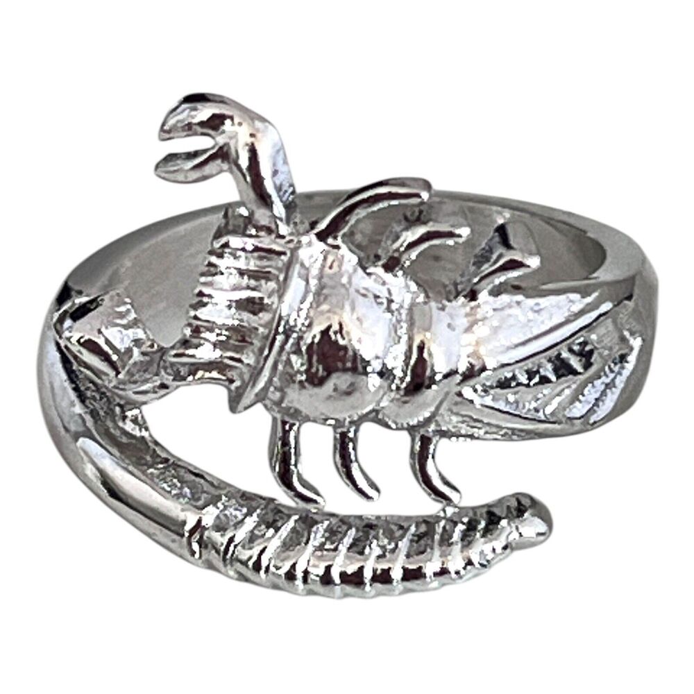 Vintage 1970s Sarah Coventry Ring Scorpion Wrap Adjustable Silver Tone - 11N